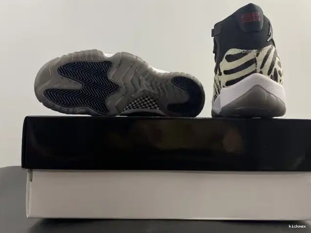 Rep MAX ANIMAL AIR JORDAN INSTINCT 11 AR0715-010 0404